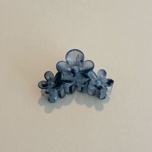 Blue Floral Hair Clip N1410